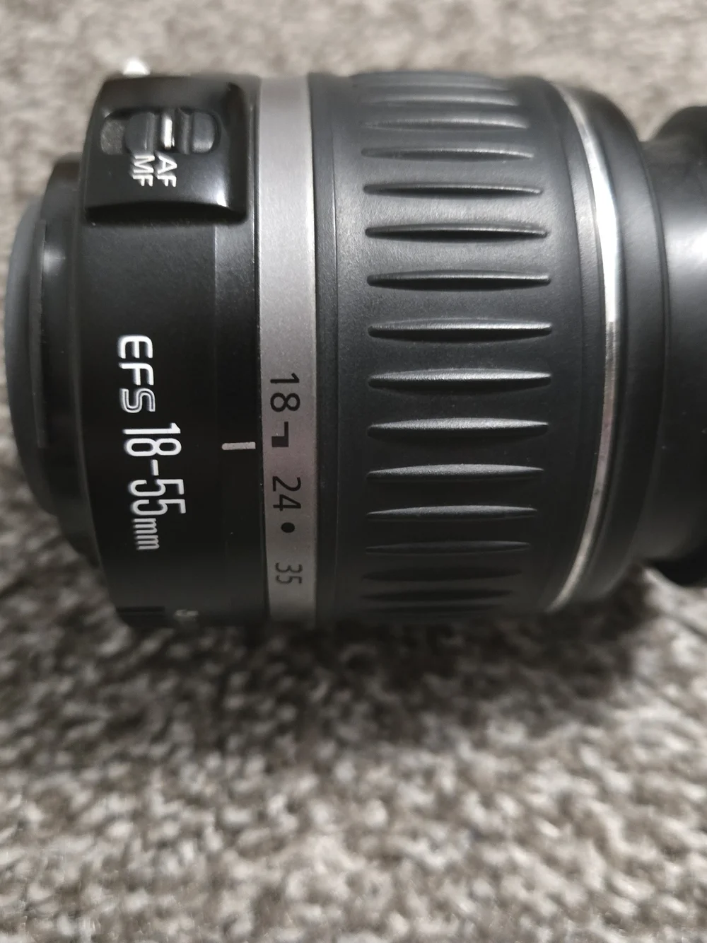 Canon EF-S 18-55mm f/3.5-5.6 II Zoom Lens - Black